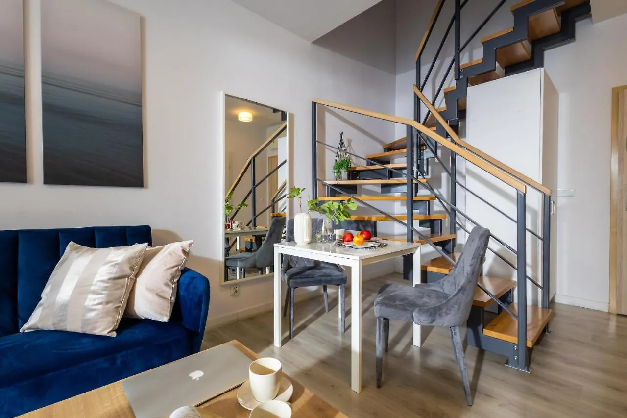 Deluxe Apartments By The Railway Station Breslavia
