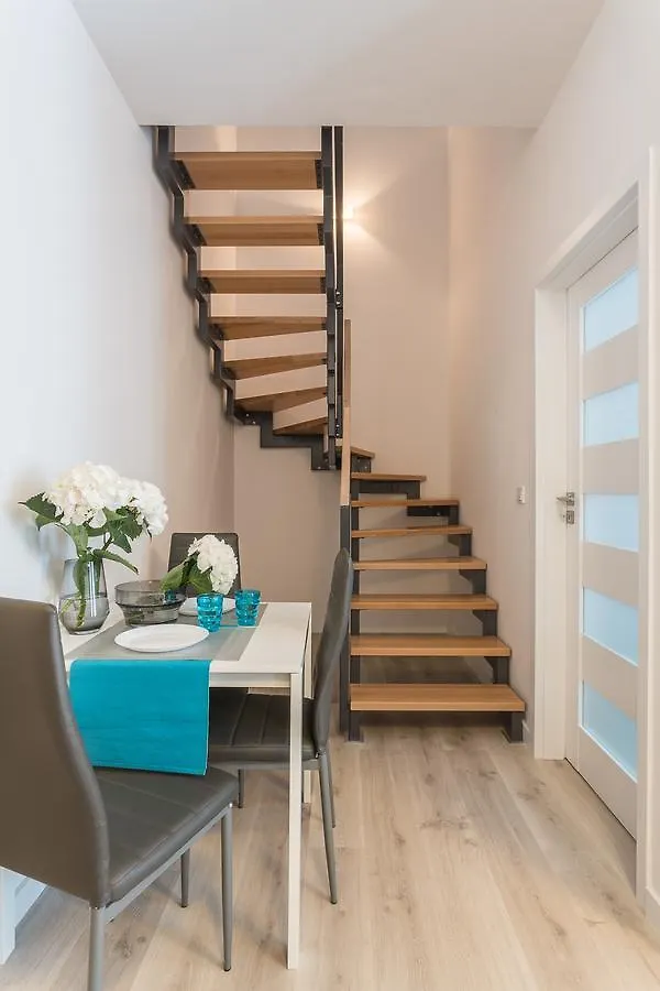 Deluxe Apartments By The Railway Station Wroclaw 0*,