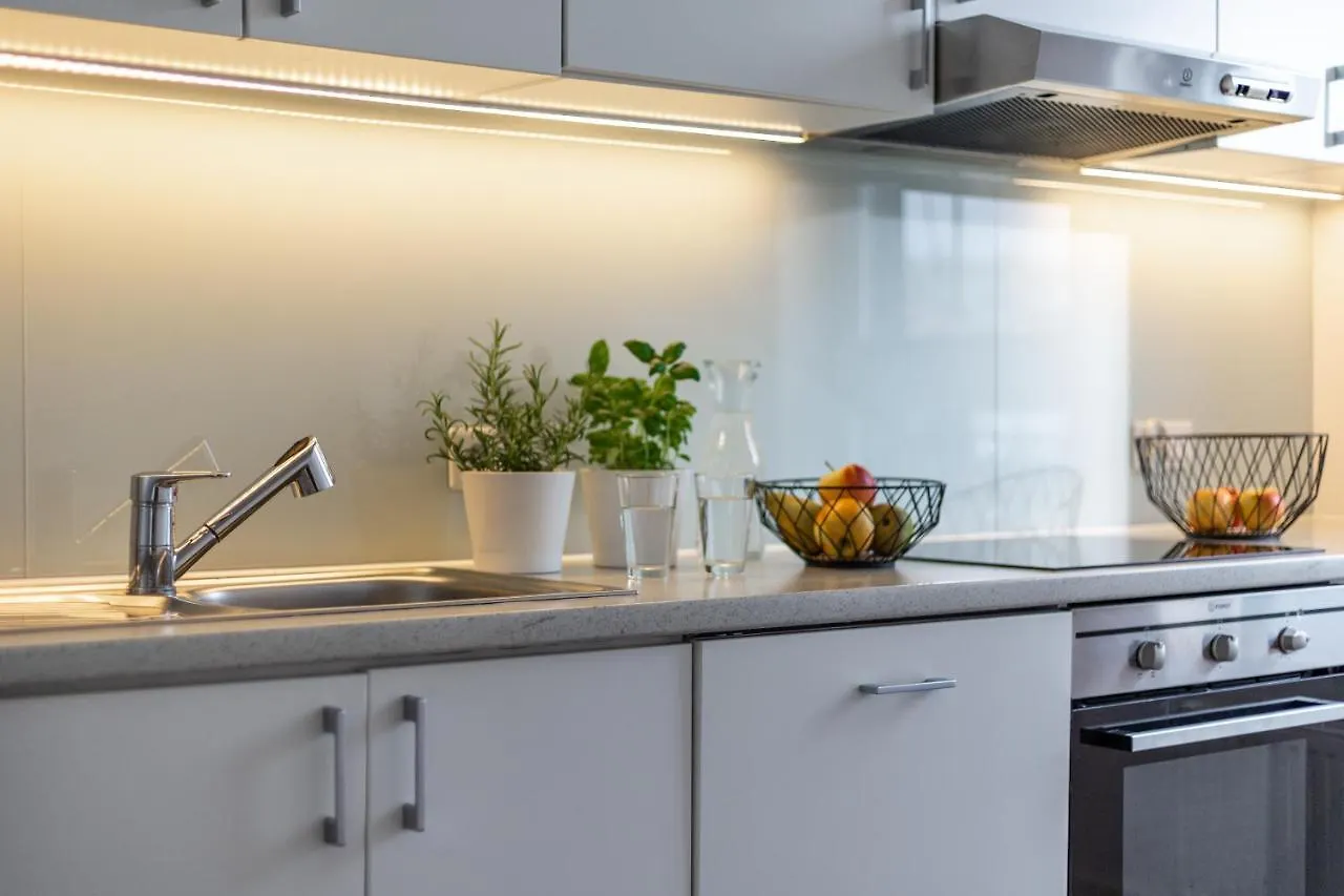 Deluxe Apartments By The Railway Station Вроцлав Апарт-отель